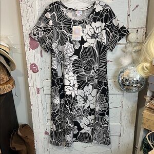 NWT LuLaRoe Monochrome Floral Swing Dress in Sz Lg Pull Over Style Poly/Spndx Bl